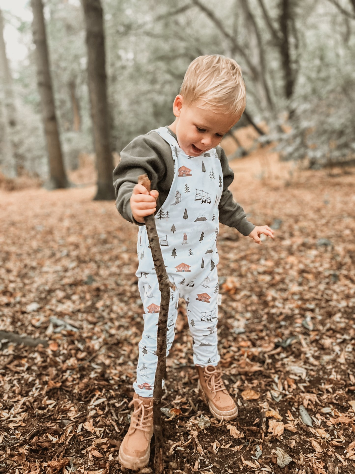 Alpine Adventures Rolled Shorts